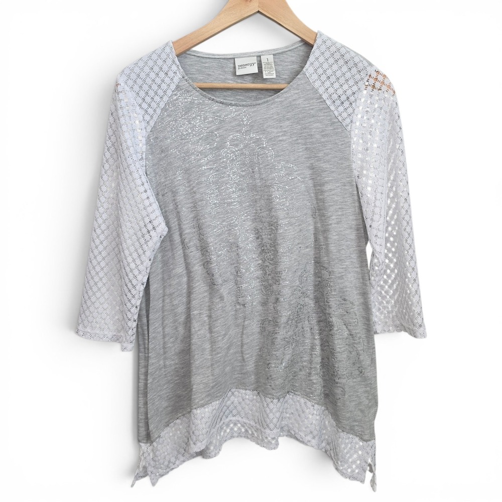 Chicos Zenergy Top Womens 1 US Medium Gray White 3/4 Sleeve Casual Ladies